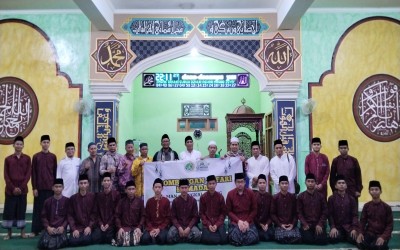 Safari Ramadhan MAN 1 Pangkalpinang Perkuat Ukhuwah di Desa Penyampak Bangka Barat